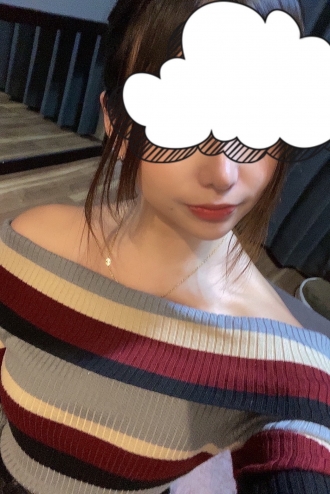 奈々(25)