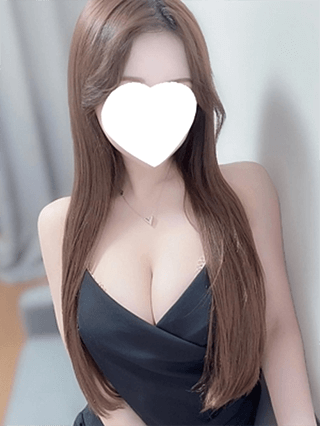 SPA Real (レアル) 渋谷 片岡 なみ(25歳)