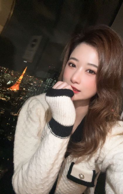 LEON (レオン) えりな (25)