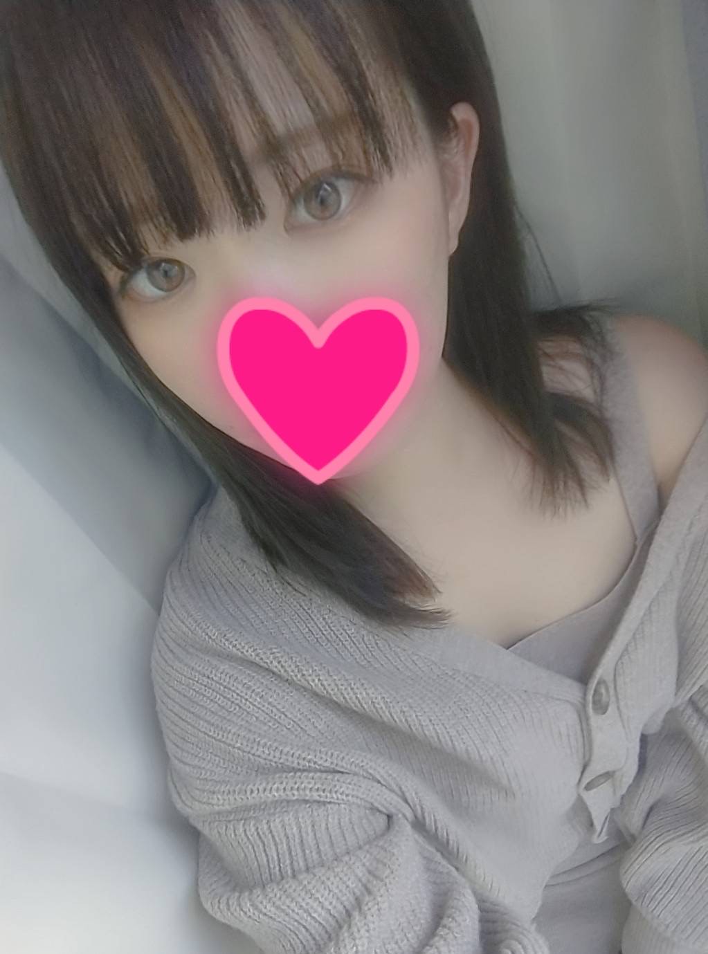 神崎 ひな (27)