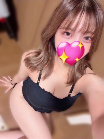 あやみ (22) 