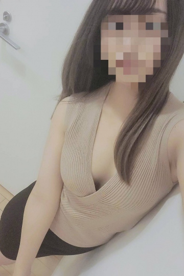 まい(24)