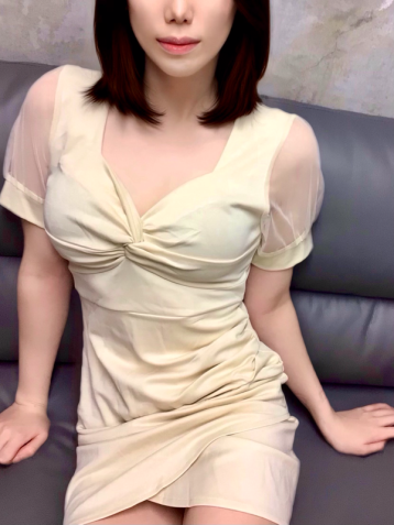 乃々香 (25)