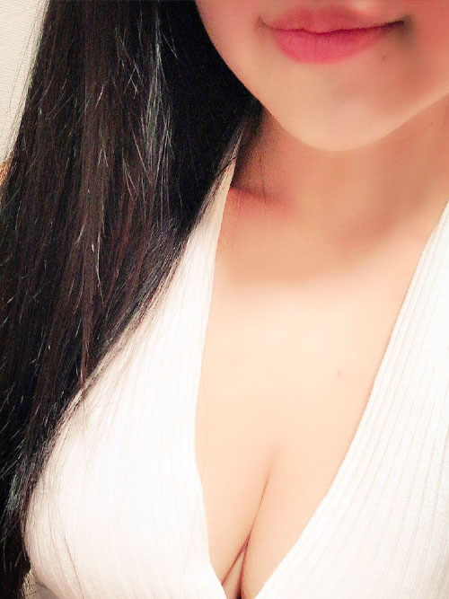 CHARM (チャーム) 桃瀬 かな (24)